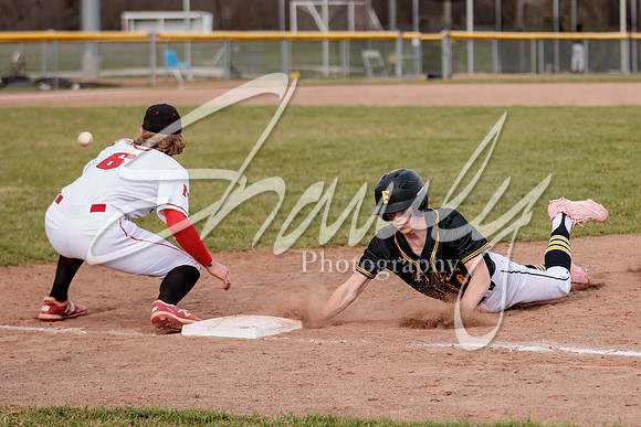 2022.04.05 FHS Baseball Vs. Marshall1742