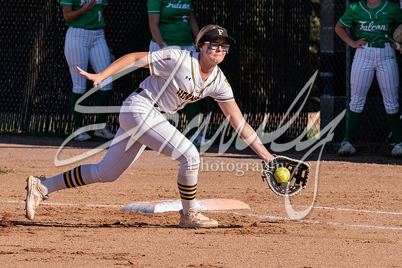 2022.09.12 FHS Softball Vs. Blair Oaks2484