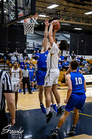 2021.03.020 FHS Basketball Vs. Boonville01300