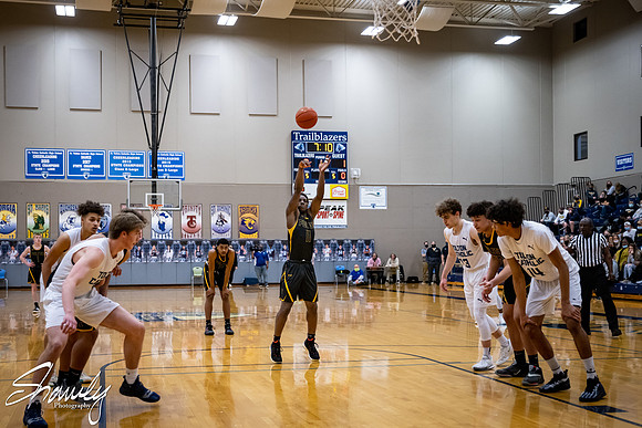 2021.03.04 FHS Basketball Vs. Father Tolton01298