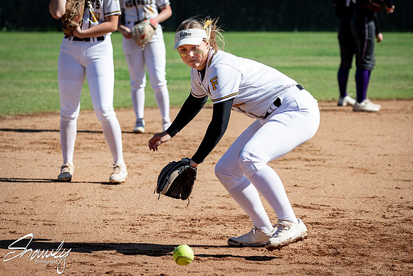 2021.10.16 FHS Softball Vs. Hallsville Districts-01412