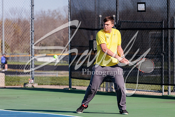 2022.04.18 FHS Boys Tennis Vs. Moberly0564