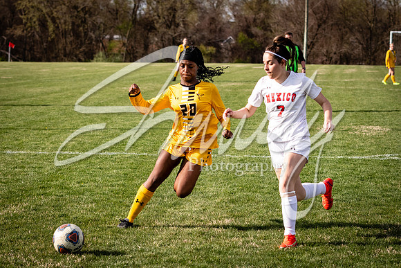 2021.04.15 Varsity Girls Vs. Mexicol01532