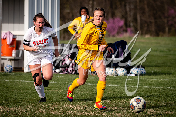 2021.04.15 Varsity Girls Vs. Mexicol01852