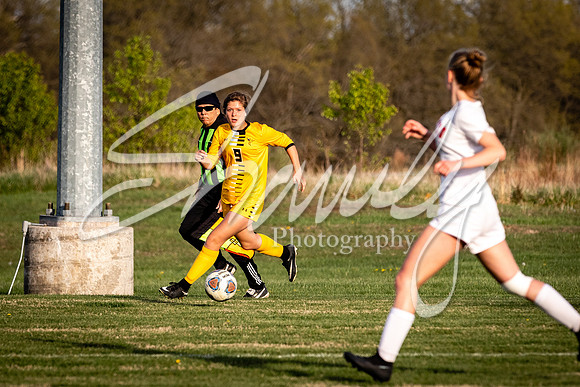 2021.04.15 Varsity Girls Vs. Mexicol03398