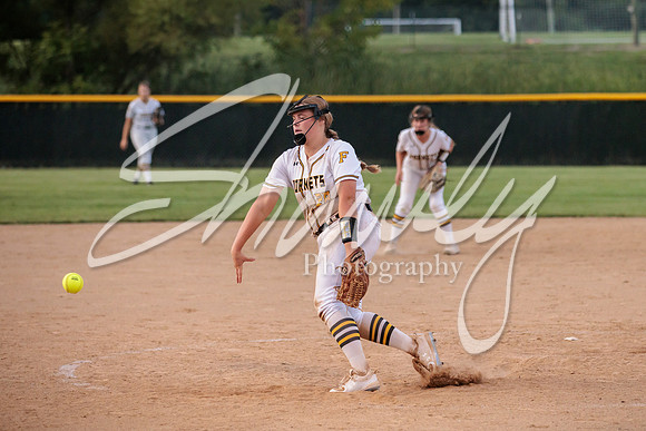 2022.09.01 FHS Softball Vs. Marshall2554