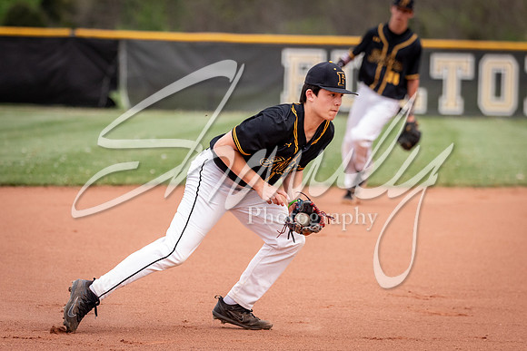 2021.04.27 FHS Baseball Vs. Moberly00016