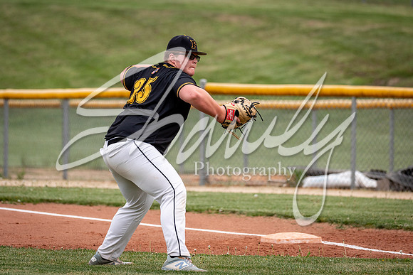 2021.04.27 FHS Baseball Vs. Moberly00404