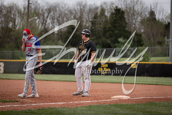 2021.04.27 FHS Baseball Vs. Moberly02562