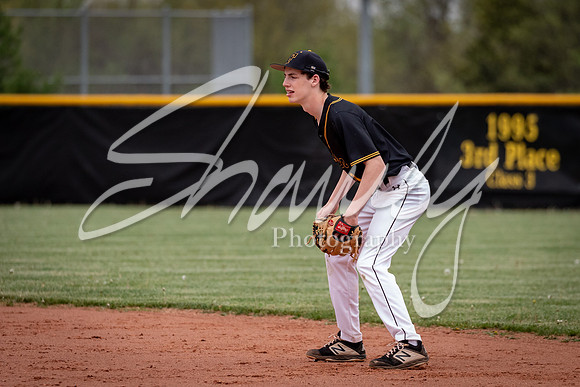 2021.04.27 FHS Baseball Vs. Moberly00899
