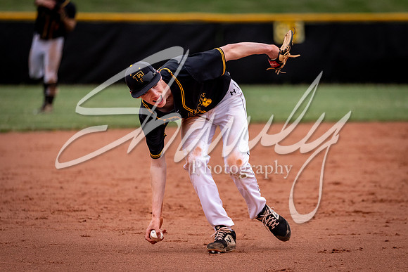 2021.04.27 FHS Baseball Vs. Moberly01424