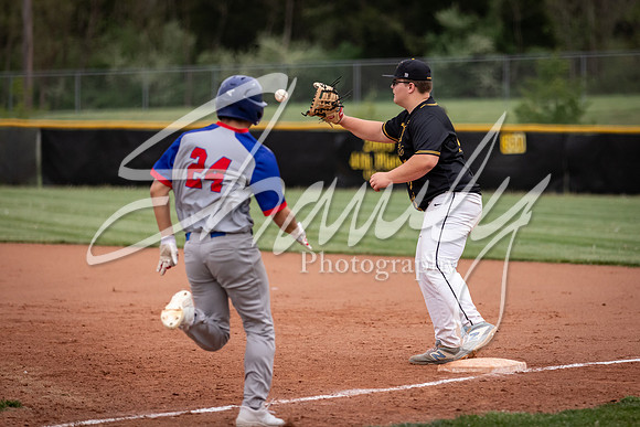 2021.04.27 FHS Baseball Vs. Moberly03398