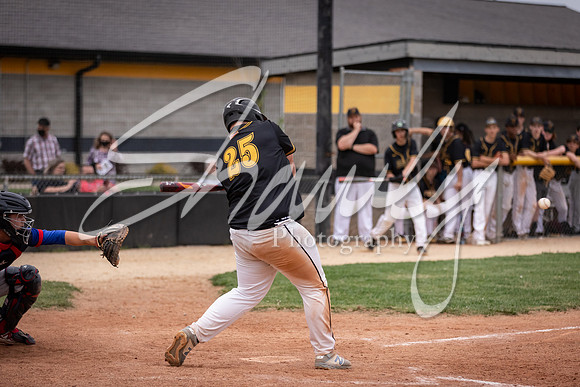 2021.04.27 FHS Baseball Vs. Moberly03736