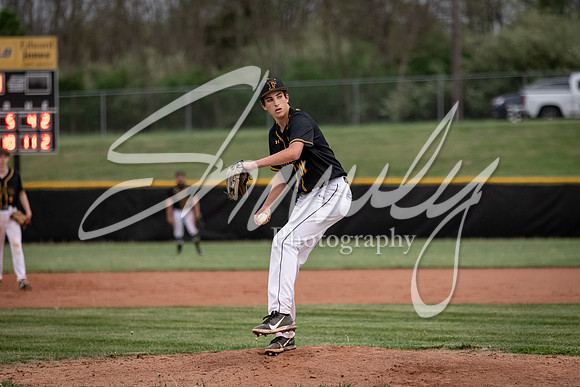 2021.04.27 FHS Baseball Vs. Moberly04826