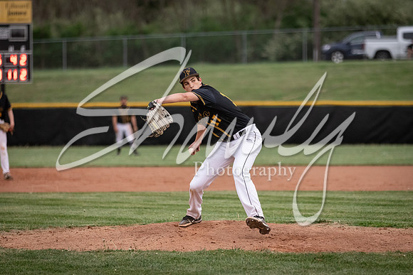 2021.04.27 FHS Baseball Vs. Moberly04829