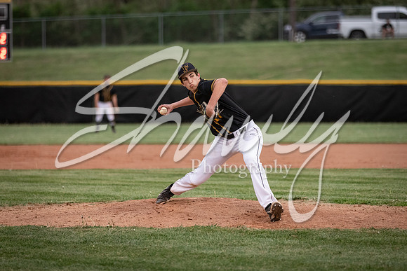 2021.04.27 FHS Baseball Vs. Moberly04831