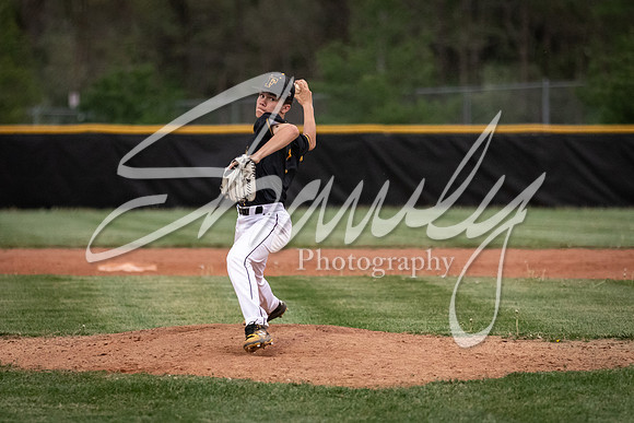 2021.04.27 FHS Baseball Vs. Moberly05249