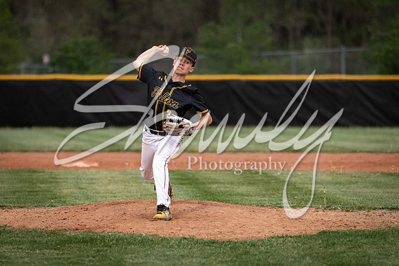 2021.04.27 FHS Baseball Vs. Moberly05250