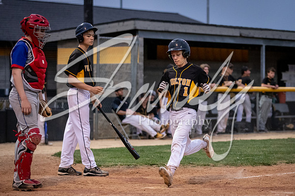 2021.04.27 FHS Baseball Vs. Moberly05983