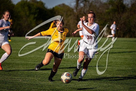 2021.04.29 FHS Girls Soccer Vs. Kirksville03370