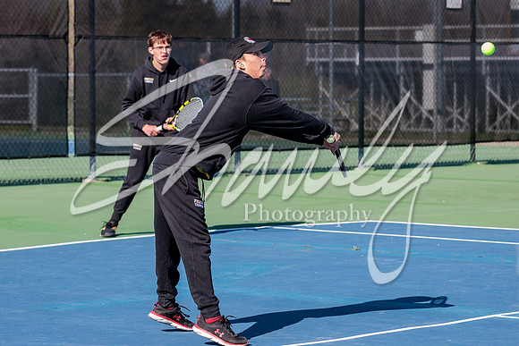 2022.04.18 FHS Boys Tennis Vs. Moberly0244