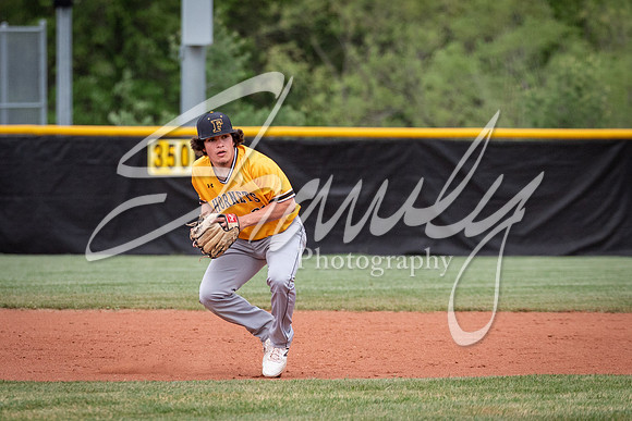 2021.05.04 FHS Baseball Vs. S. Boone01184