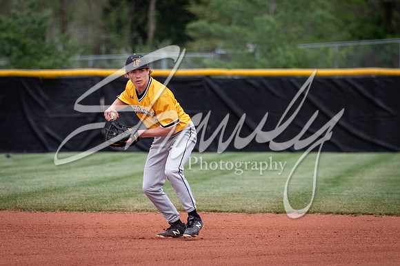 2021.05.04 FHS Baseball Vs. S. Boone01269