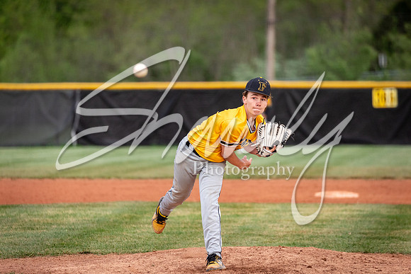 2021.05.04 FHS Baseball Vs. S. Boone02848