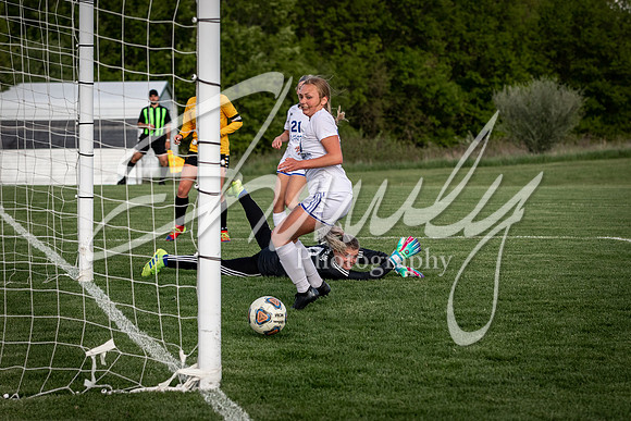 2021.05.06 Girls Soccer Vs. Moberly03151