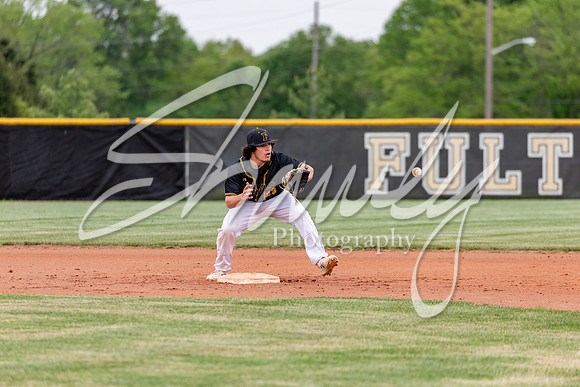 2021.05.10 FHS Baseball Vs. S. Callaway01820
