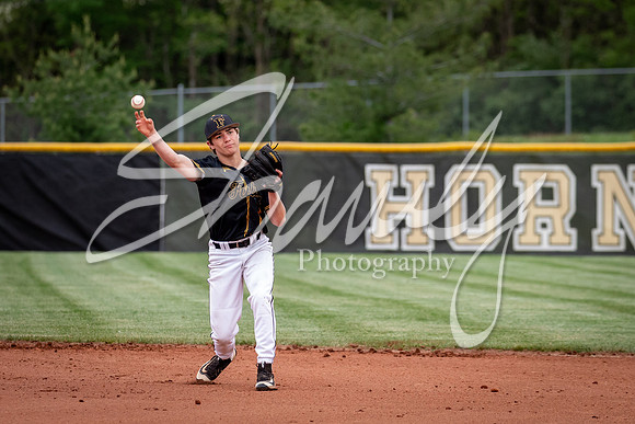 2021.05.10 FHS Baseball Vs. S. Callaway01849