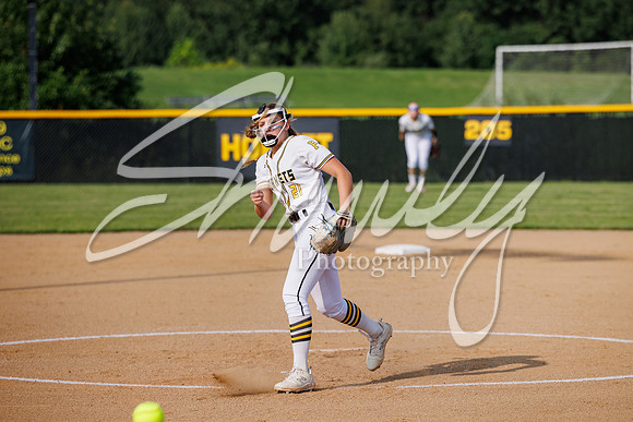 2023.08.29 FHS Softball Vs. Eldon01109