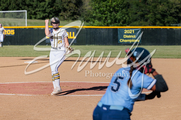 2023.09.01 FHS Softball Vs. Father Tolton00039