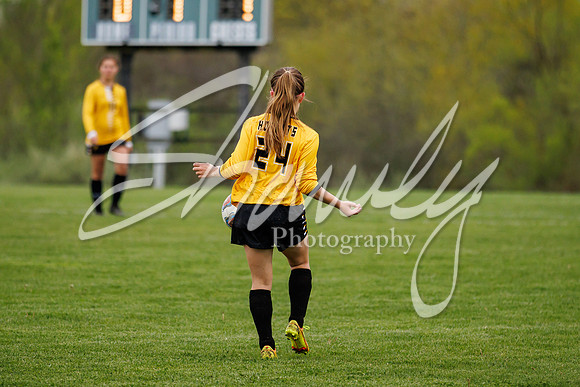 2022.05.03 FHS Girls Soccer Vs. Osage0583