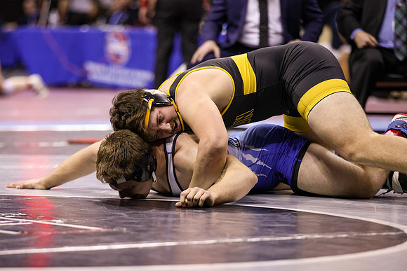 2022.02.19 MSHSAA State Wrestling 220lb Championship0188