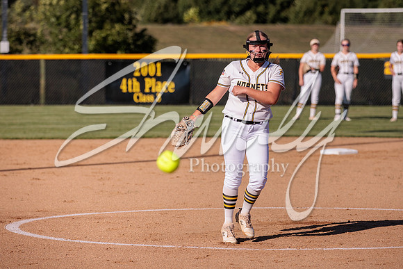 2022.09.12 FHS Softball Vs. Blair Oaks2517