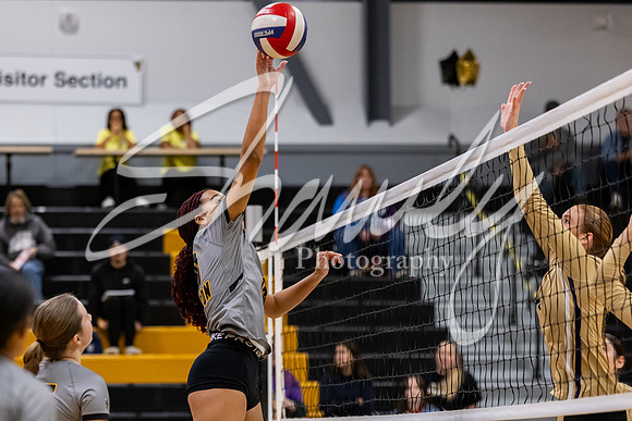2024.10.15 FHS Volleyball Vs. Hallsville-65