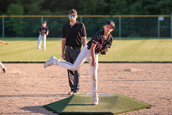 2022.05.16 Pirates Vs. Show3574