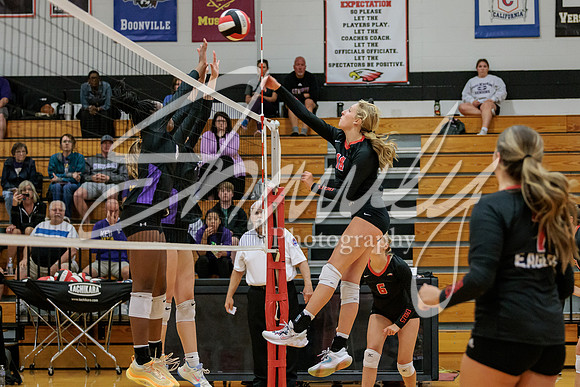 2023.09.14 S. Boone Volleyball Vs. Hickman02709