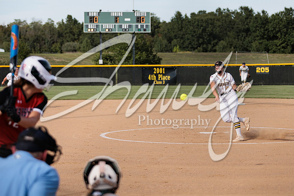 2022.09.01 FHS Softball Vs. Marshall1743
