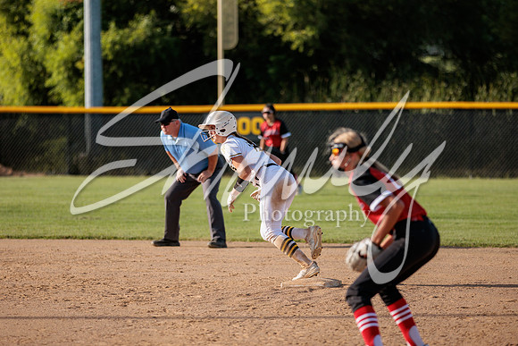 2022.09.01 FHS Softball Vs. Marshall2046