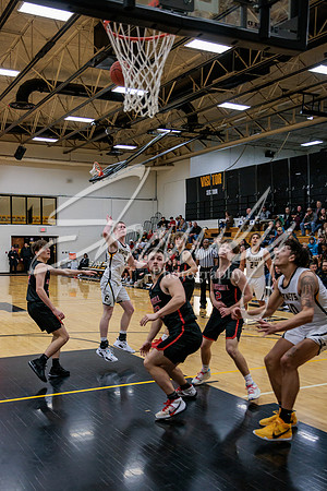 2022.02.08 FHS Basketball Vs. Marshall04434