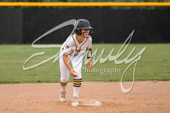 2023.10.03 FHS Softball Vs. Boonville (Senior Night)02045