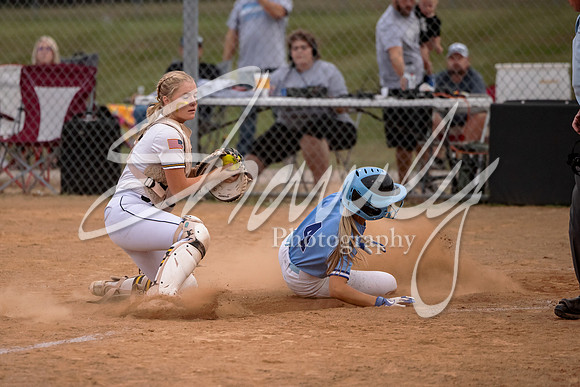 2023.10.03 FHS Softball Vs. Boonville (Senior Night)02333