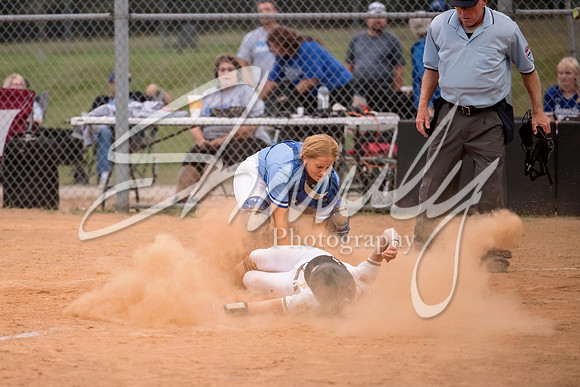 2023.10.03 FHS Softball Vs. Boonville (Senior Night)02801