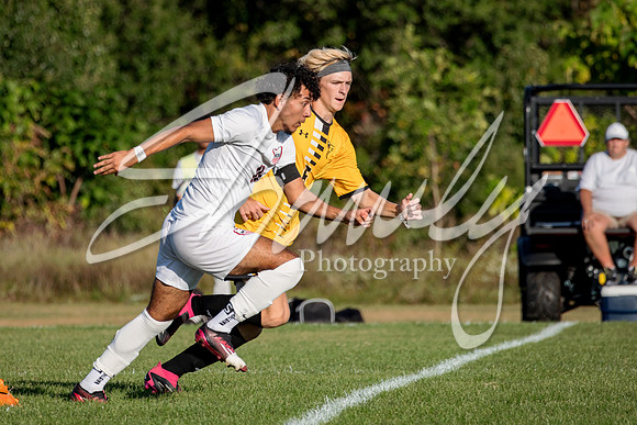 2023.10.05 FHS Soccer Vs. Marshall01198-Edit