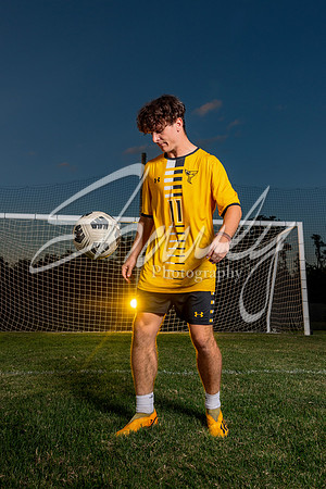 2023.09.27 FHS Soccer Seniors00170