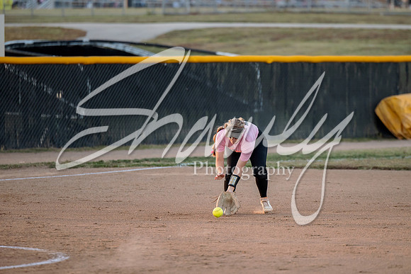 2023.10.10 FHS Softball Vs. Mexico00042