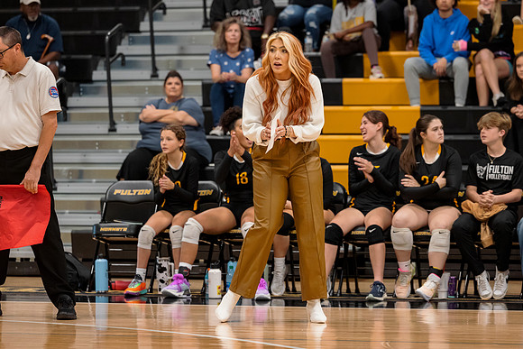 2023.10.23 FHS Volleyball District Championship-12