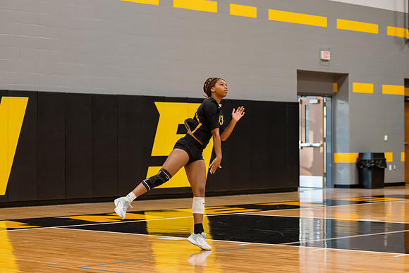2023.10.23 FHS Volleyball District Championship-31